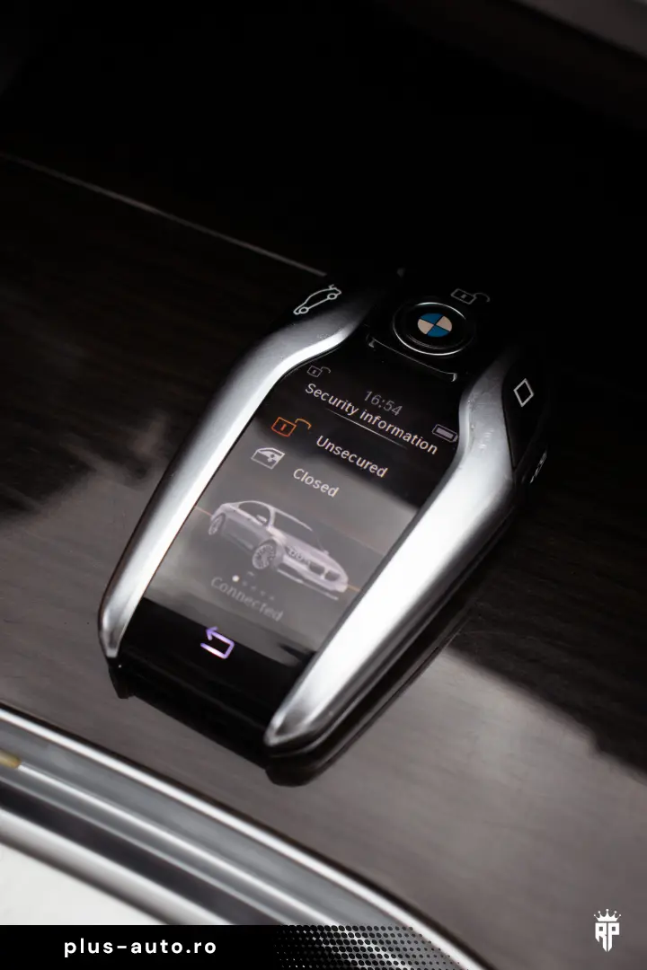 BMW 740
