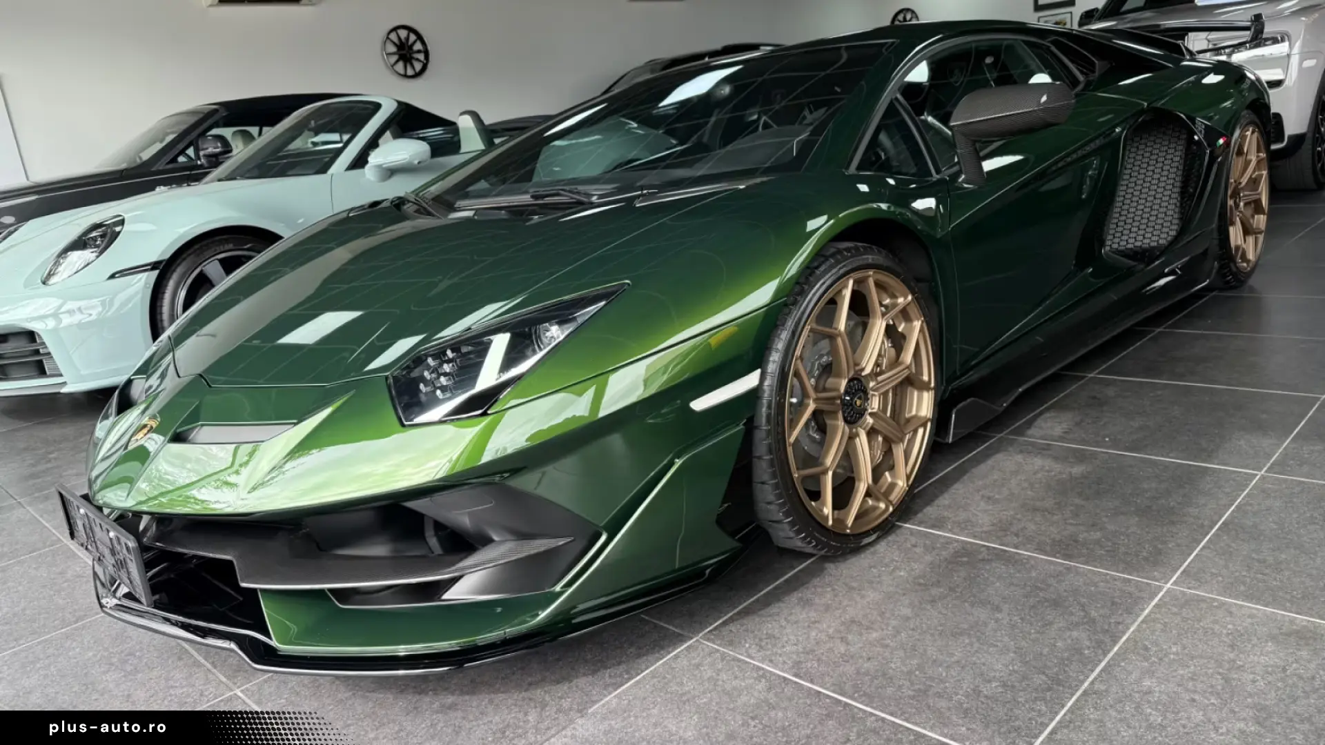 Lamborghini Aventador SVJ AD Personam- Capristo-Shiny Carbon