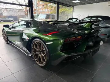 Lamborghini Aventador SVJ AD Personam- Capristo-Shiny Carbon