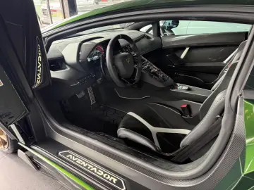 Lamborghini Aventador SVJ AD Personam- Capristo-Shiny Carbon