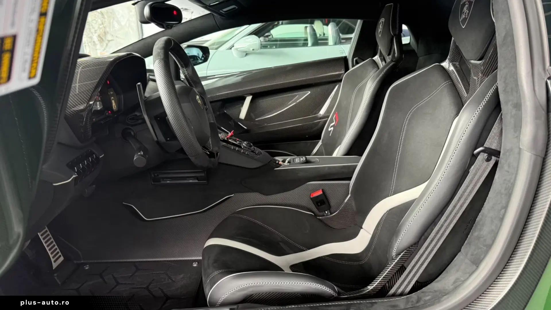Lamborghini Aventador SVJ AD Personam- Capristo-Shiny Carbon