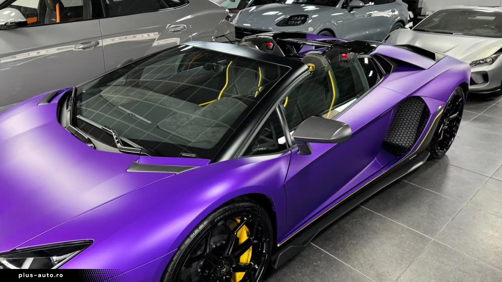 Lamborghini Aventador Ultimae Roadster 1 of 250- Full carbon