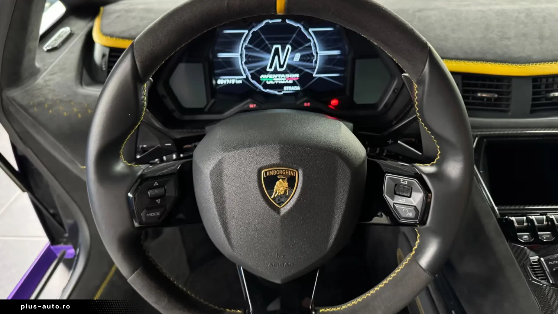 Lamborghini Aventador Ultimae Roadster 1 of 250- Full carbon