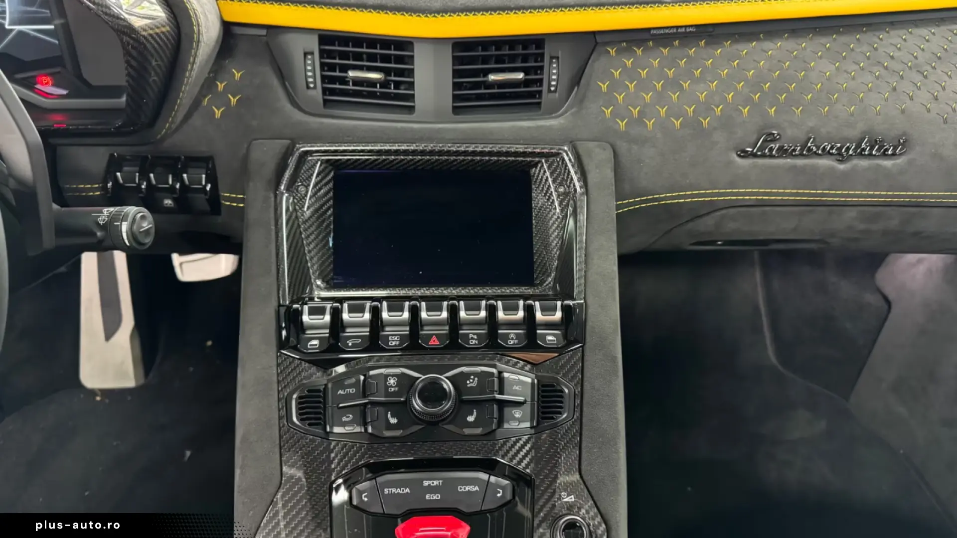 Lamborghini Aventador Ultimae Roadster 1 of 250- Full carbon