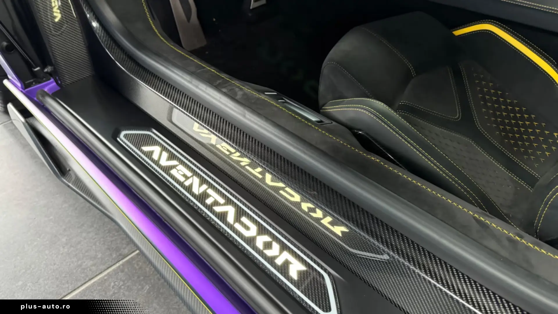 Lamborghini Aventador Ultimae Roadster 1 of 250- Full carbon
