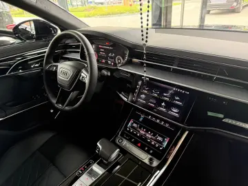 Audi A8 50 TDI quattro- HUD- TV- Pano- B&O 3D
