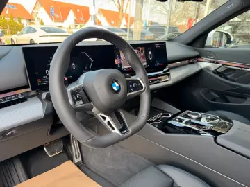 BMW 520d M Sport Harman Kardon Digital Key LED