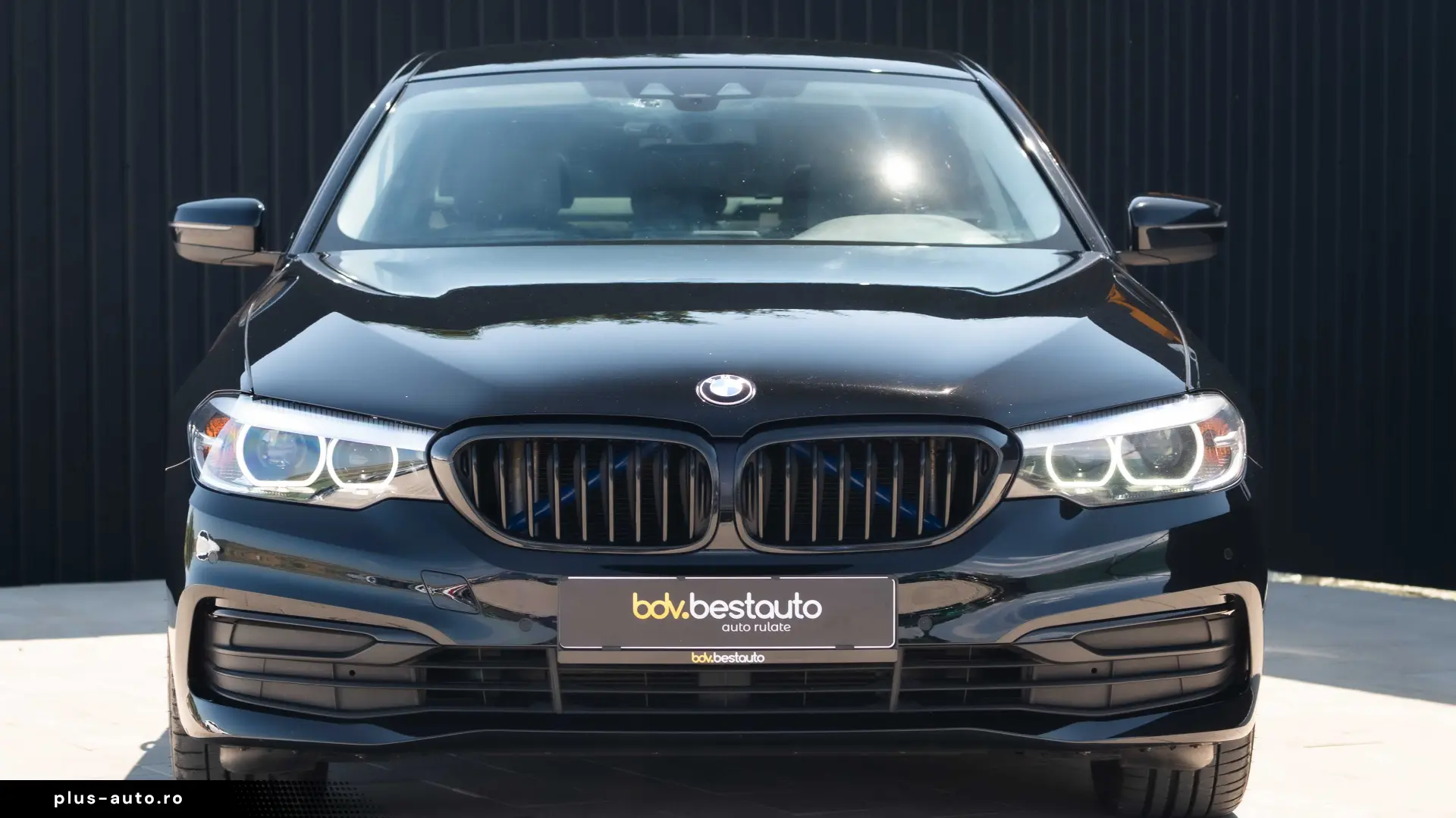 BMW Seria 5 520d xDrive AT