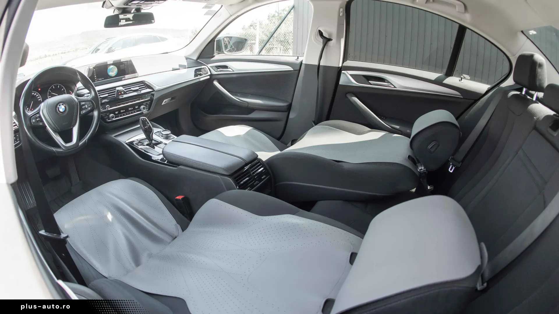 BMW Seria 5 520d xDrive AT