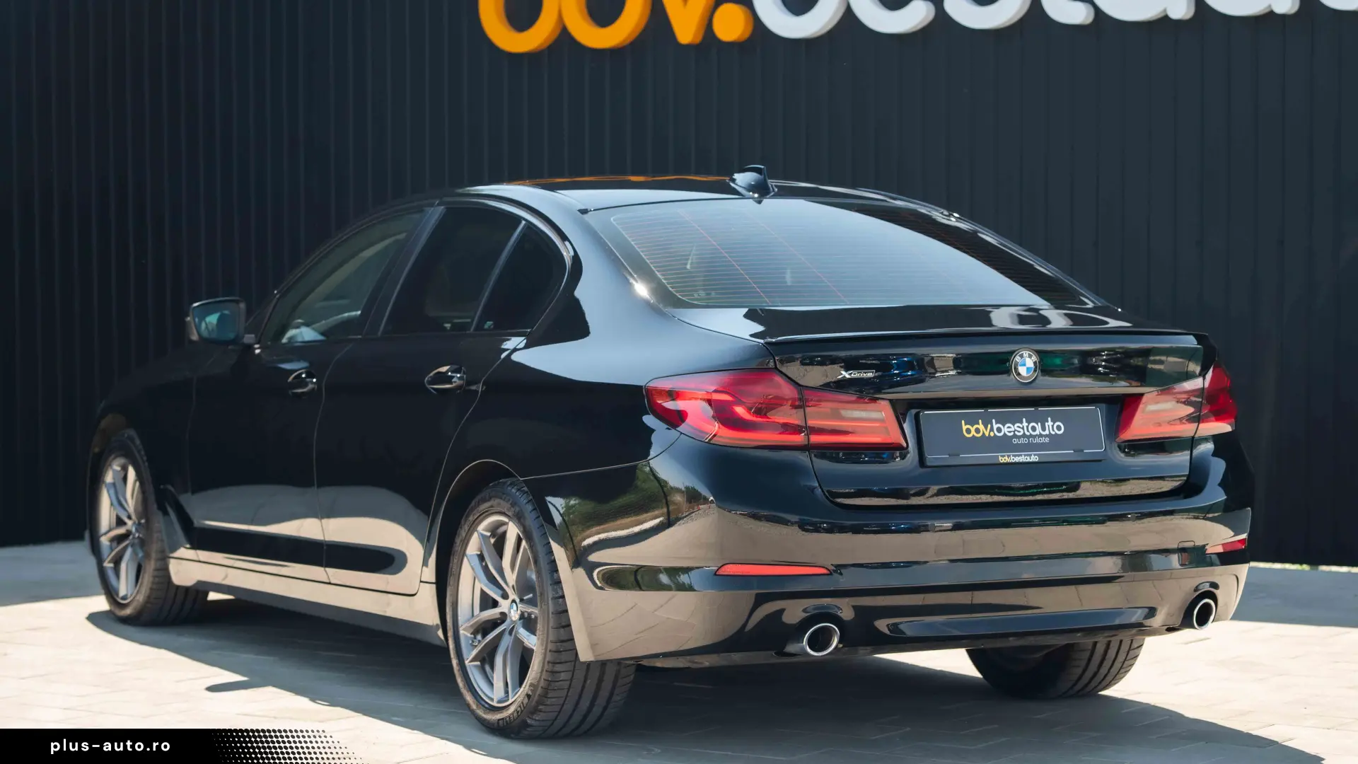 BMW Seria 5 520d xDrive AT
