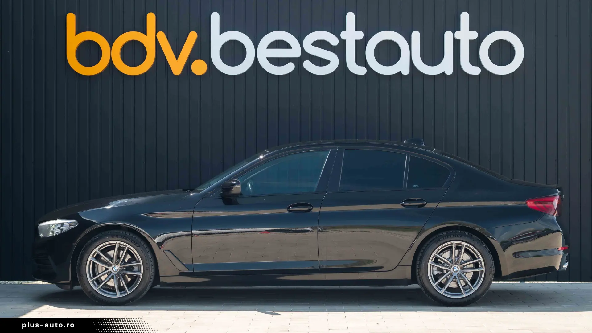 BMW Seria 5 520d xDrive AT