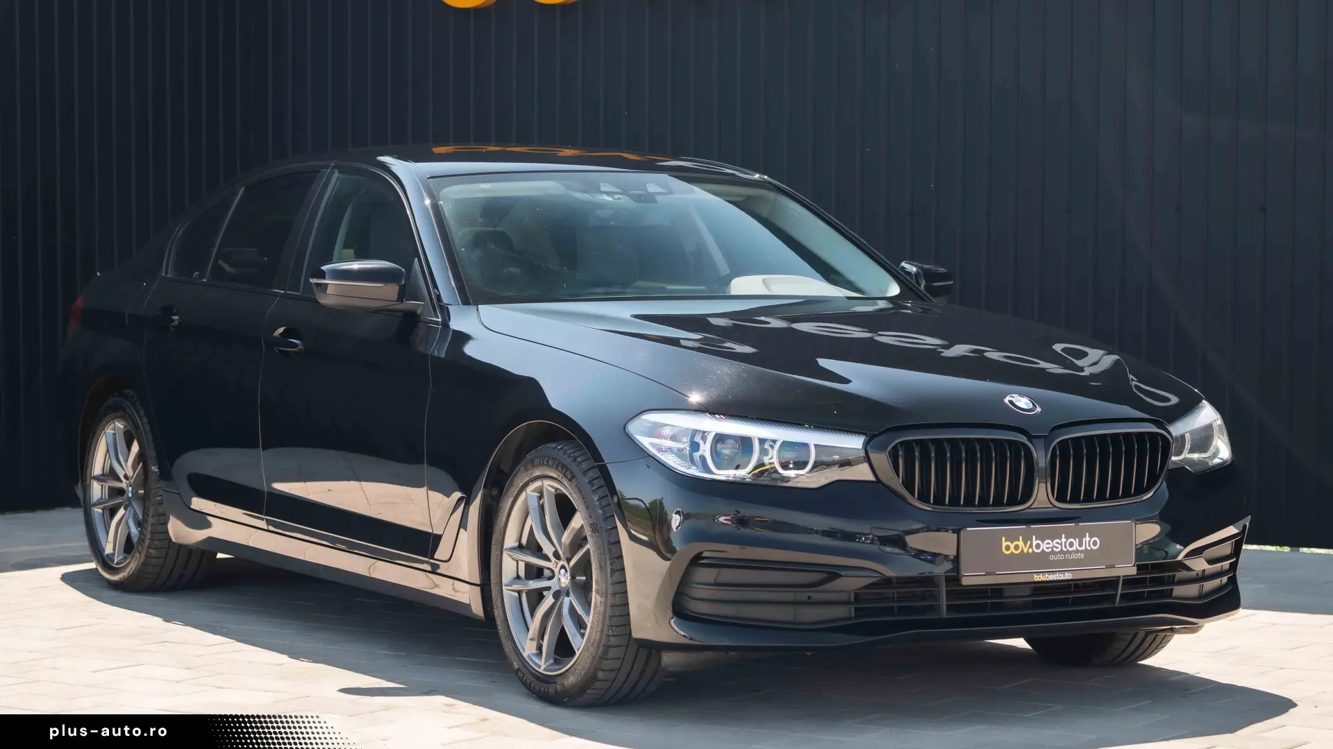 BMW Seria 5 520d xDrive AT