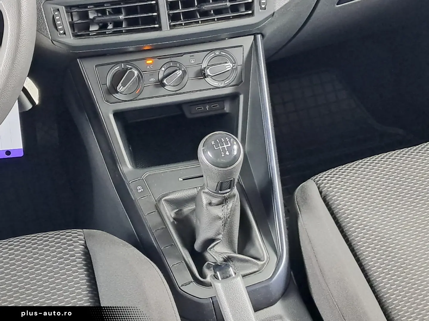 VOLKSWAGEN POLO 1.0i 80CP 2021