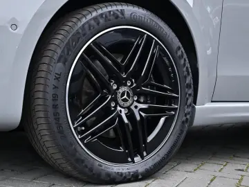 MERCEDES-BENZ V 300 d 4MATIC AVANTGARDE AMG Line Lan…