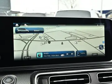 MERCEDES-BENZ V 300 d 4MATIC AVANTGARDE AMG Line Lan…