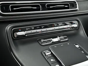 MERCEDES-BENZ V 300 d 4MATIC AVANTGARDE AMG Line Lan…