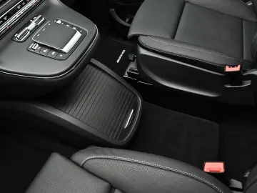 MERCEDES-BENZ V 300 d 4MATIC AVANTGARDE AMG Line Lan…
