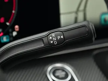 MERCEDES-BENZ V 300 d 4MATIC AVANTGARDE AMG Line Lan…