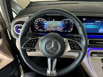 MERCEDES-BENZ V 300 d 4MATIC AVANTGARDE L PANO SITZL…