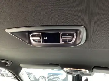 MERCEDES-BENZ V 300 d AVANTGARDE 4M lang AMG AIRMATIC
