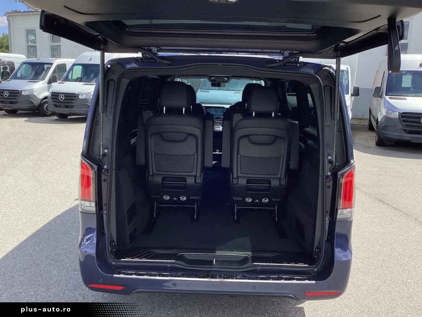 MERCEDES-BENZ V 300 d AVANTGARDE 4M lang AMG AIRMATIC