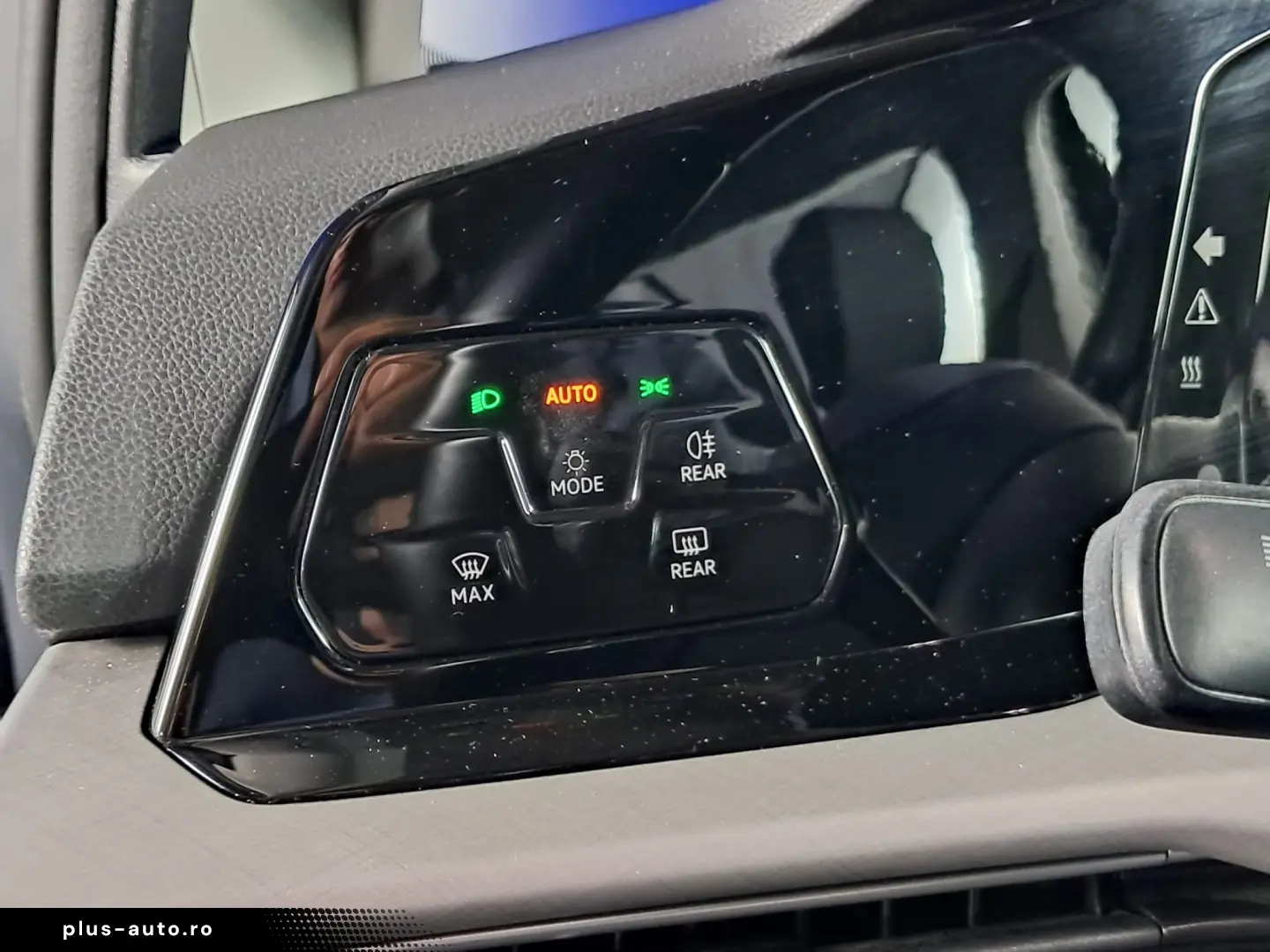 VOLKSWAGEN GOLF VIII LIFE 2.0TDI 115CP 2022