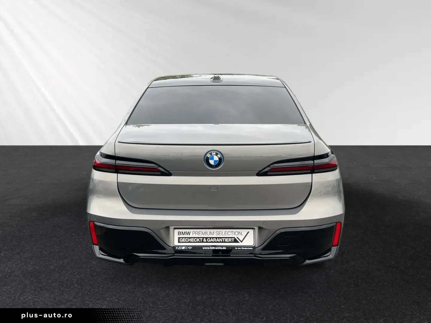BMW 750e xDrive Inkl. € 1.190 Zubehörbonus 1 99%  M