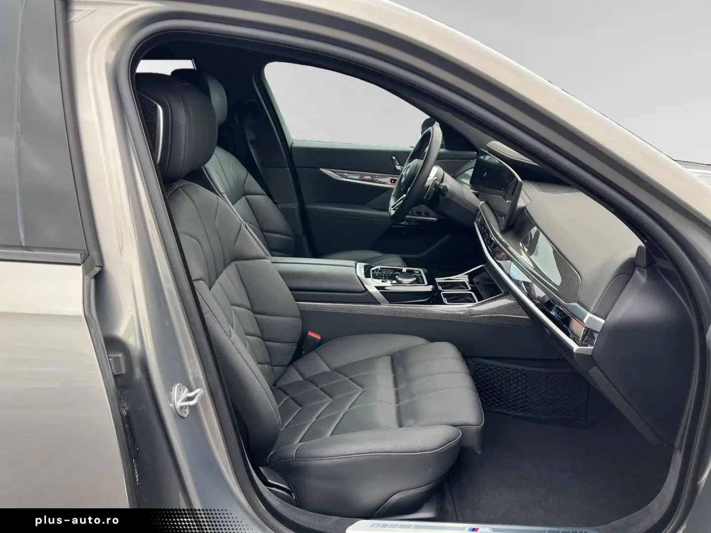 BMW 750e xDrive Inkl. € 1.190 Zubehörbonus 1 99%  M