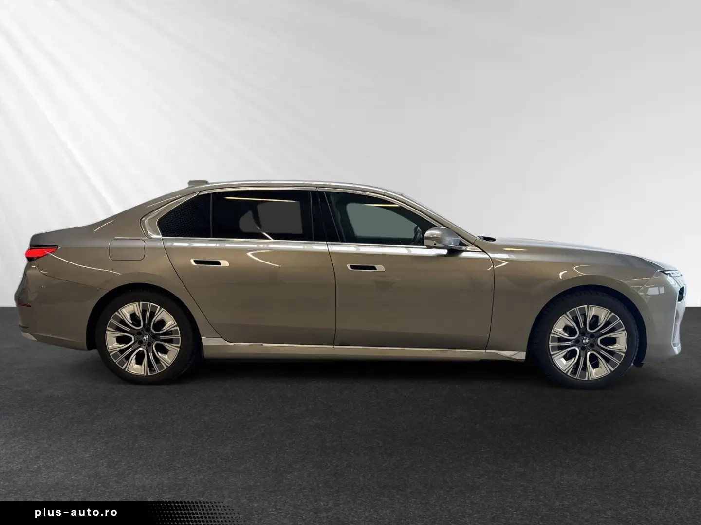 BMW 750e xDrive Inkl. € 1.190 Zubehörbonus Autobahna