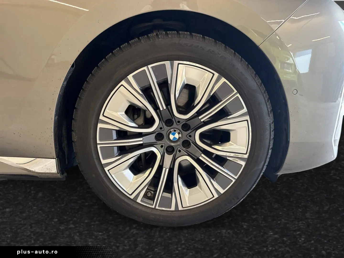BMW 750e xDrive Inkl. € 1.190 Zubehörbonus Autobahna