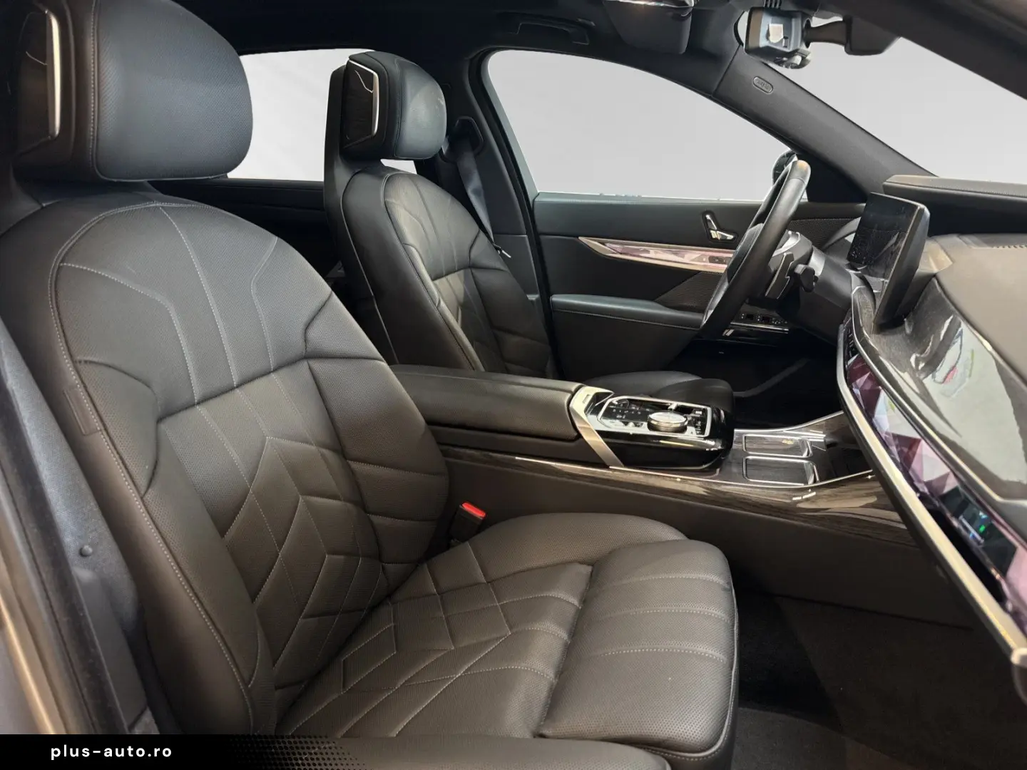 BMW 750e xDrive Inkl. € 1.190 Zubehörbonus Autobahna