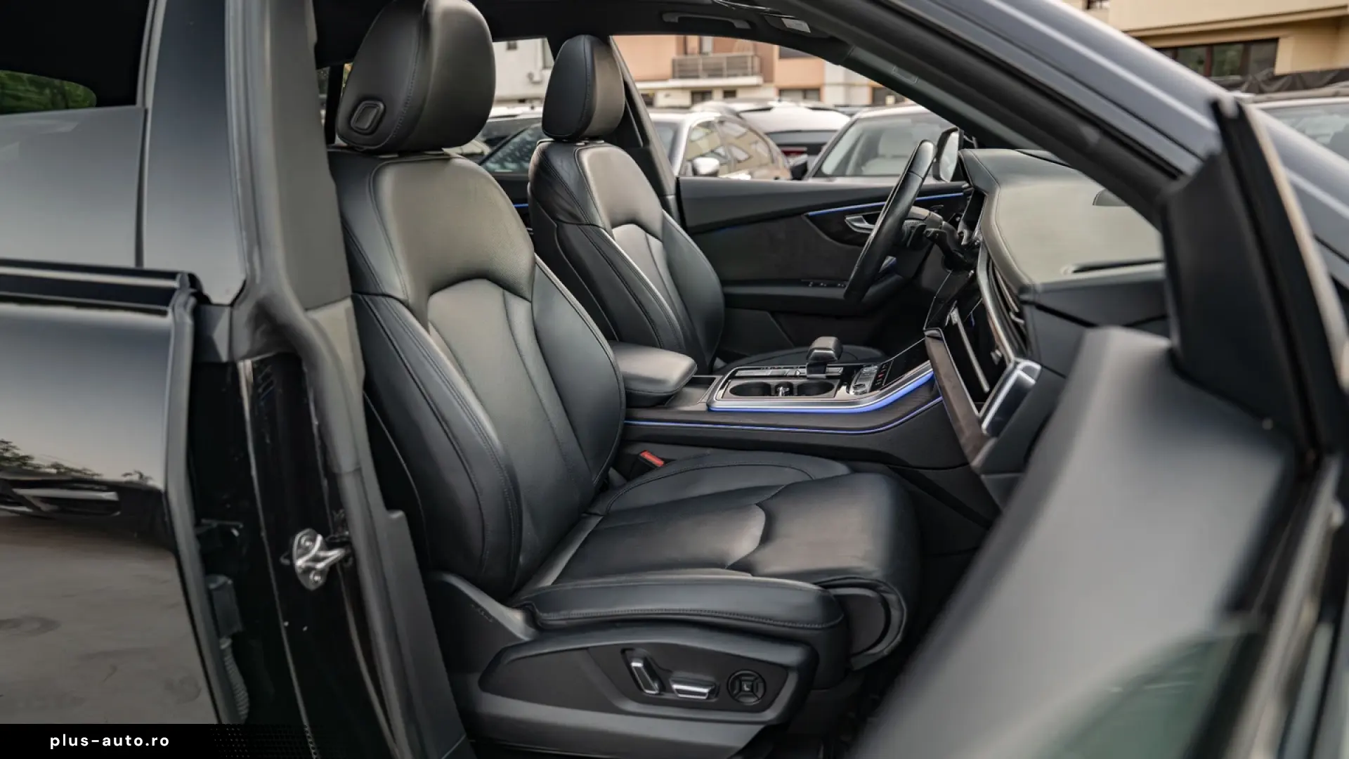 Audi Q8 SUV TFSI quattro 250 kW tiptronic S line business