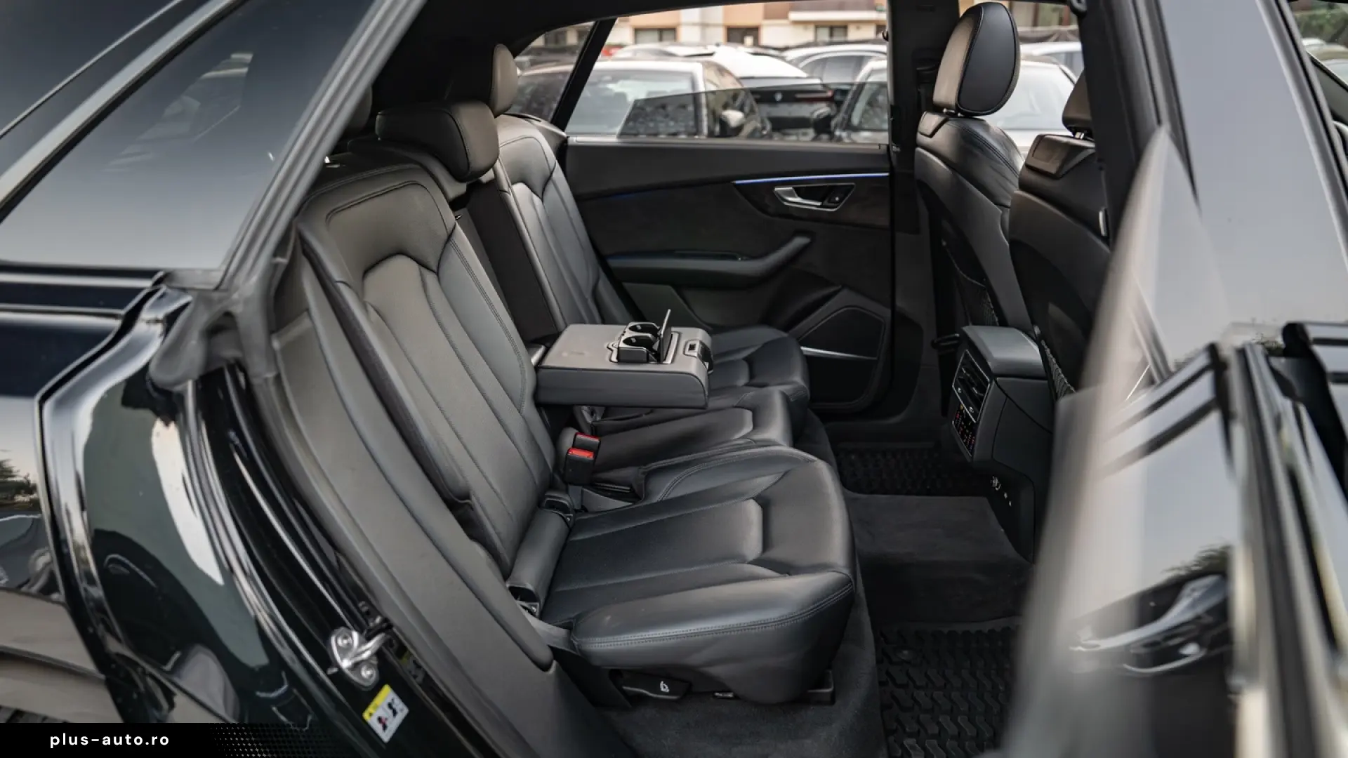 Audi Q8 SUV TFSI quattro 250 kW tiptronic S line business