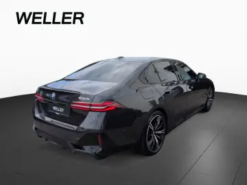 BMW 530e Lim M SPORT AdLED Pano 360  HUD H K St Go