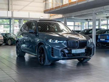 BMW X550e M Pano AHK Luft Carbon Inno UPE  131.290 €