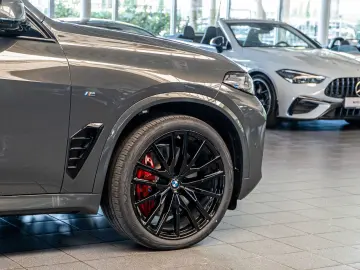BMW X550e M Pano AHK Luft Carbon Inno UPE  131.290 €