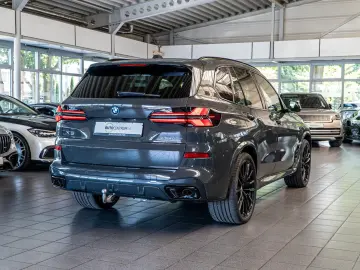 BMW X550e M Pano AHK Luft Carbon Inno UPE  131.290 €