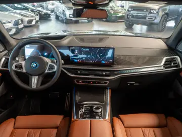 BMW X550e M Pano AHK Luft Carbon Inno UPE  131.290 €