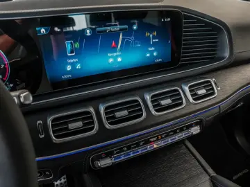 MERCEDES-BENZ PREMIUM PLUS STH. AHK DYNAMIC PLUS Nav…