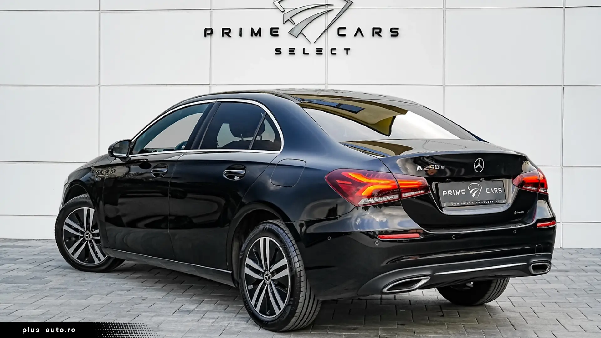 Mercedes-Benz A 250 e Sedan 8G-DCT Edition 2021