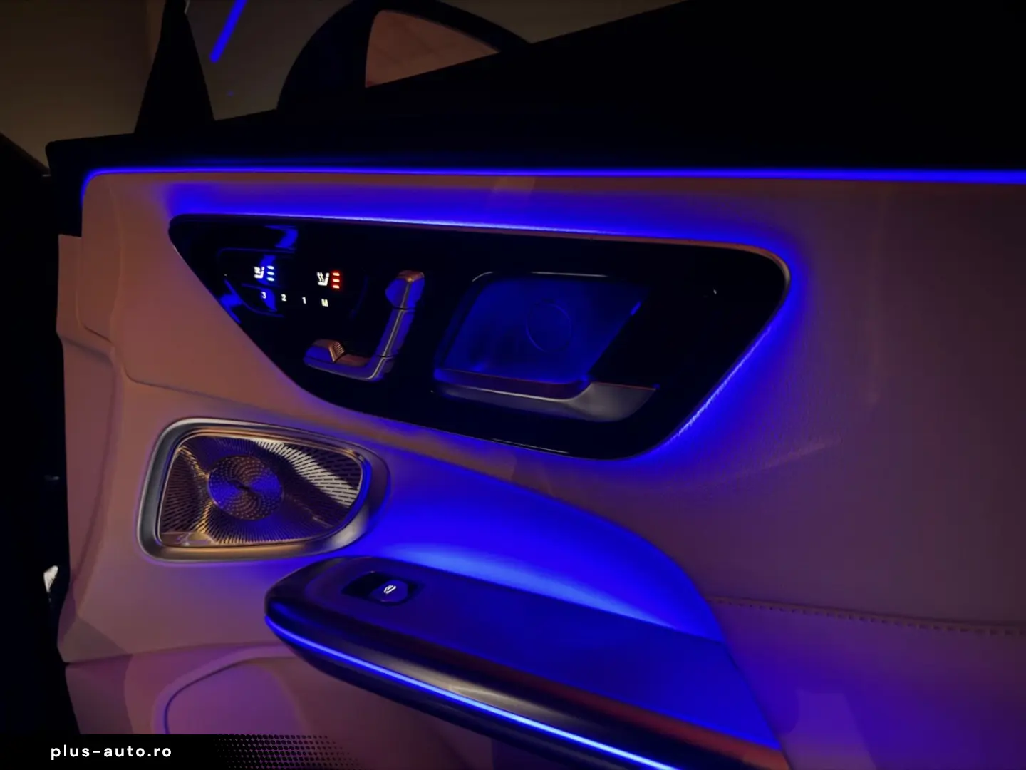 MERCEDES-BENZ CLE 53 AMG 4M  NIGHT PANO BURMESTER