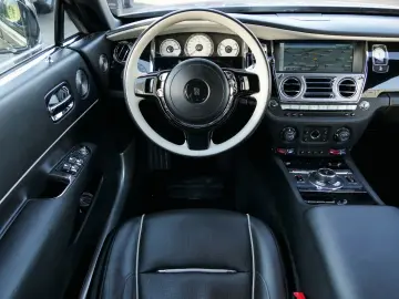 ROLLS ROYCE Wraith Two-Tone Starlight Headliner
