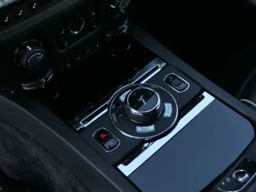 ROLLS ROYCE Wraith Two-Tone Starlight Headliner