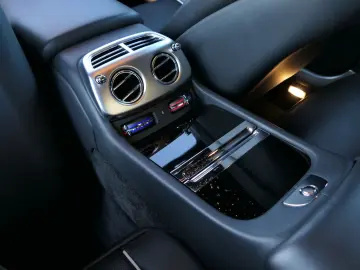 ROLLS ROYCE Wraith Two-Tone Starlight Headliner