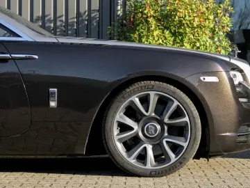 ROLLS ROYCE Wraith Two-Tone Starlight Headliner