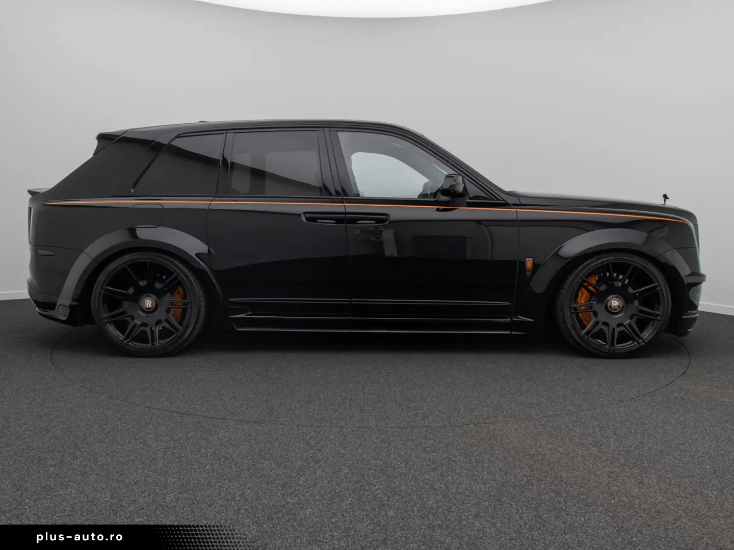 ROLLS ROYCE Cullinan Black Badge Novitec