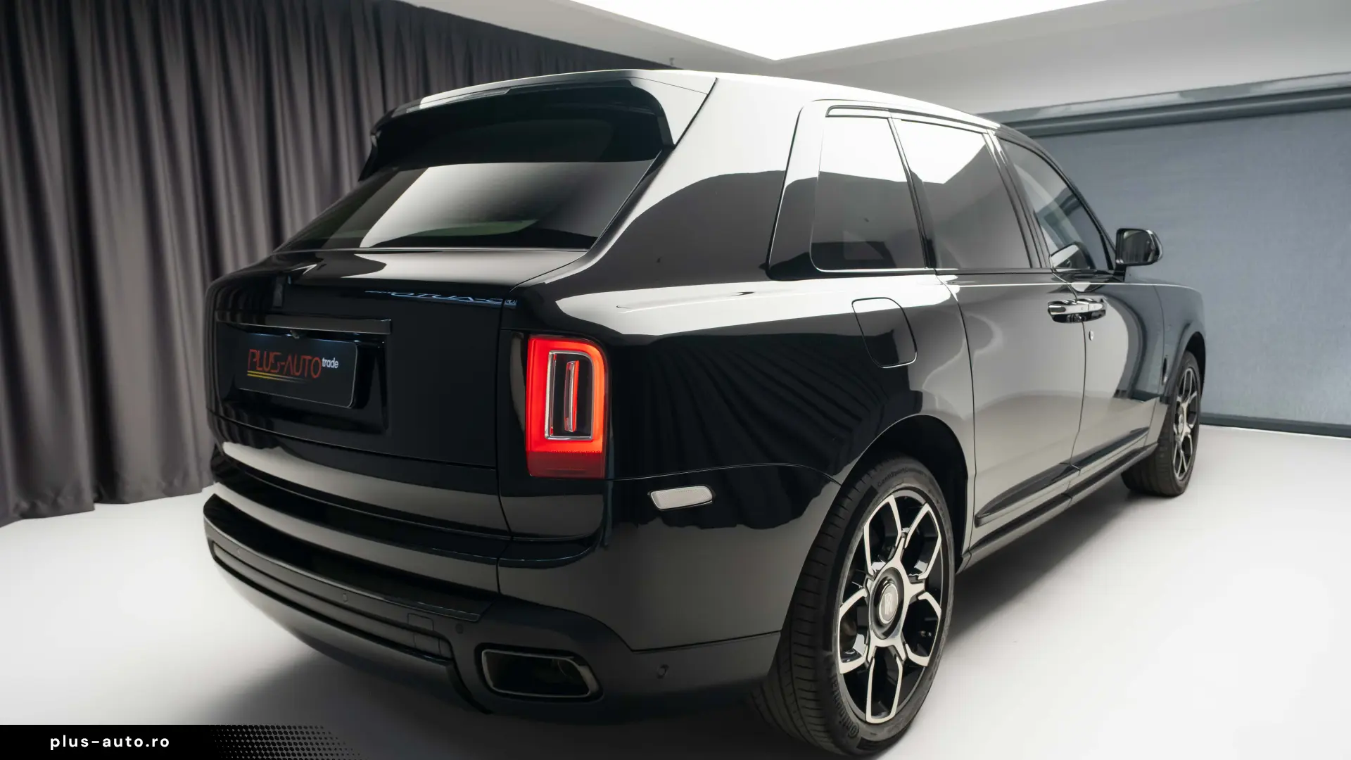 2023 Rolls Royce Cullinan Black Badge Bespoke