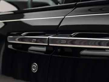 2023 Rolls Royce Cullinan Black Badge Bespoke