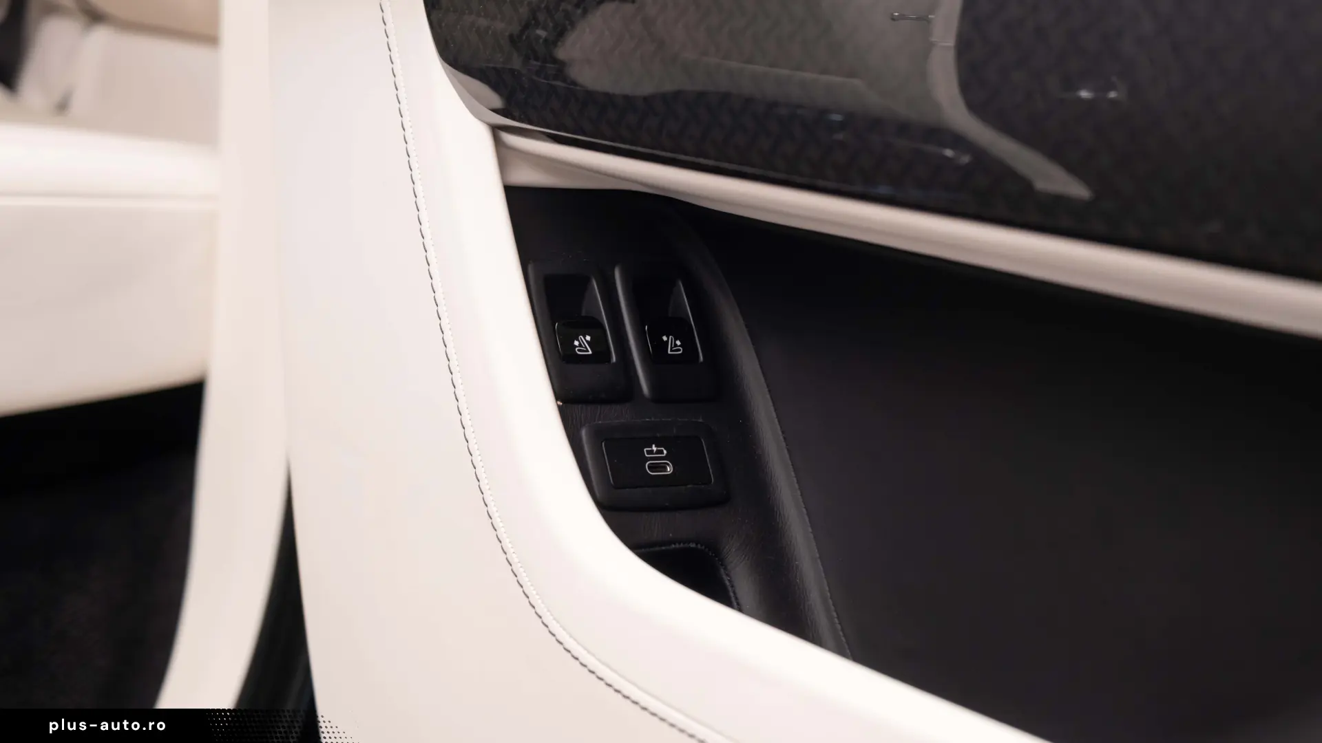 2023 Rolls Royce Cullinan Black Badge Bespoke