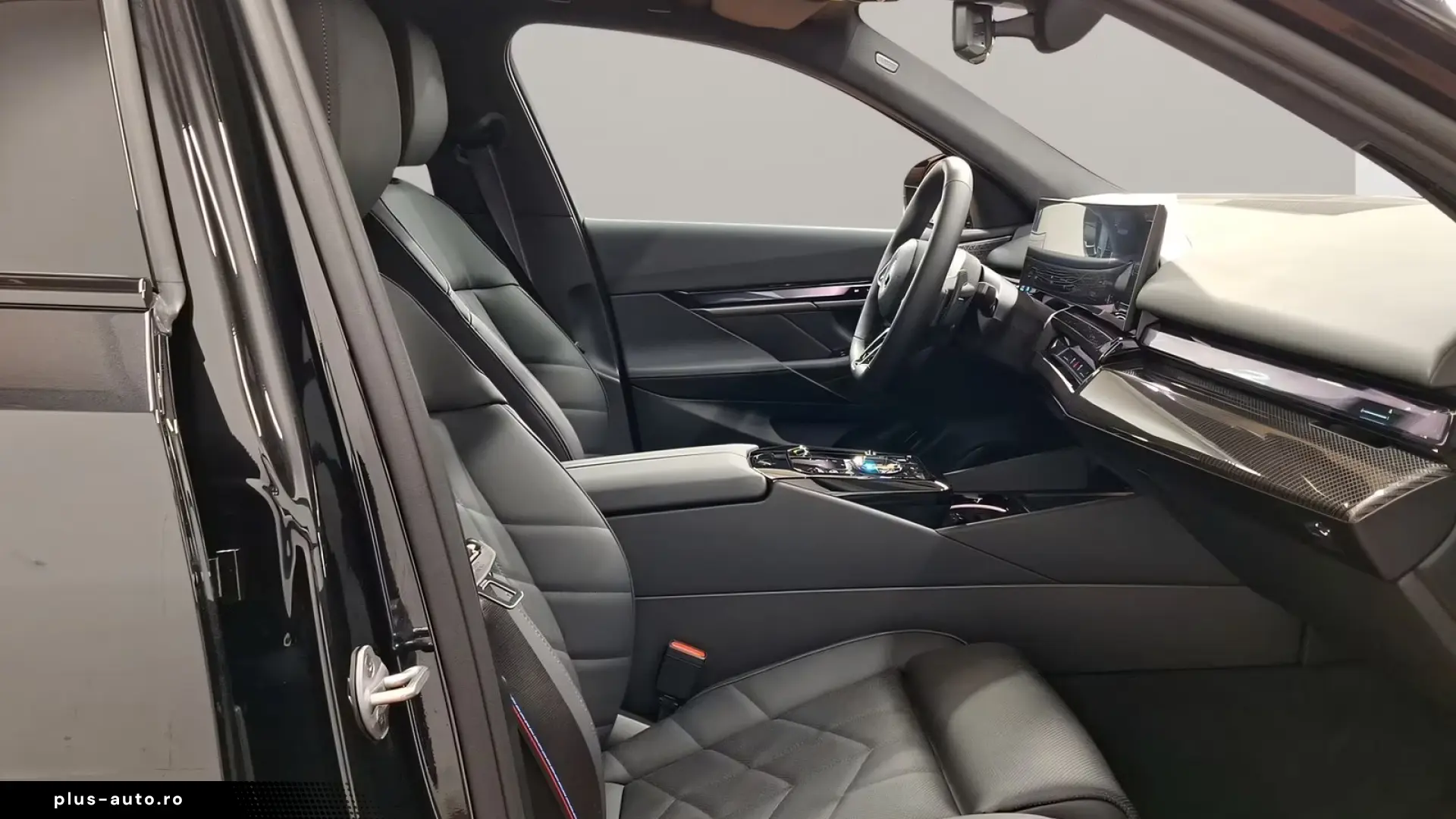BMW 550e xDrive M Sport Carbon